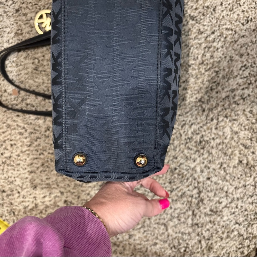 Michael Kors Navy MK Logo Tote Bag - Picture 4 of 9